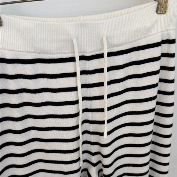 Amazon Black and White Striped Jumpsuit - Picture 7 of 13